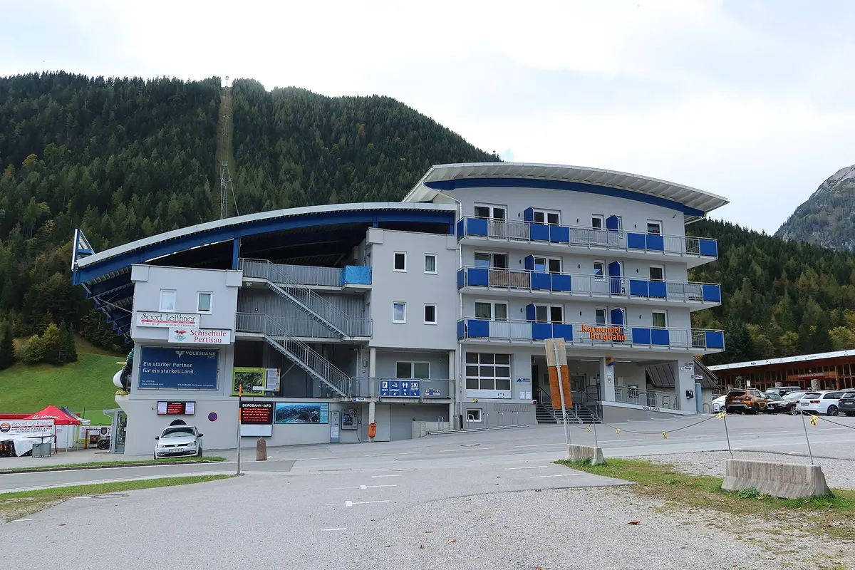 Naturparkstraße 31 Pertisau mit Talstation vom Karwendellift 2023-10-19 – Aufnahme in der Umgebung von Karwendel Bergbahn