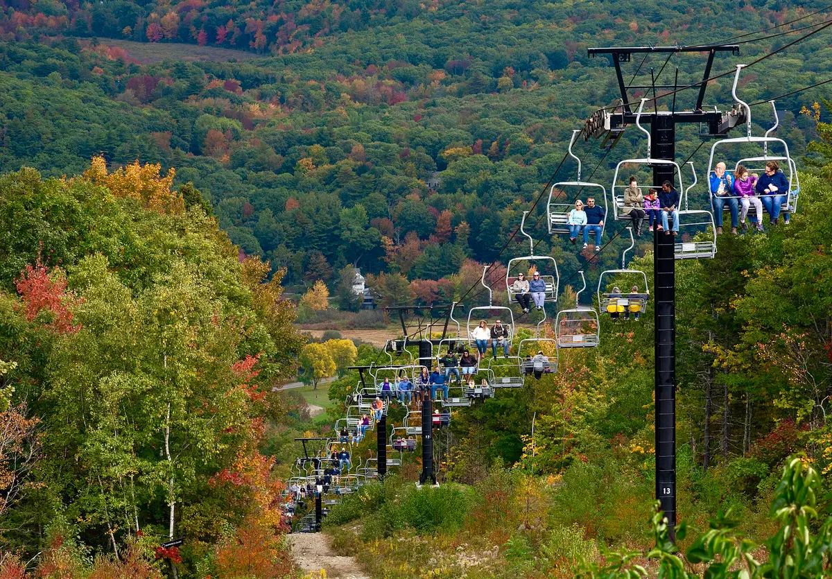 Camden Snow Bowl in fall – Aufnahme in der Umgebung von Camden Snow Bowl