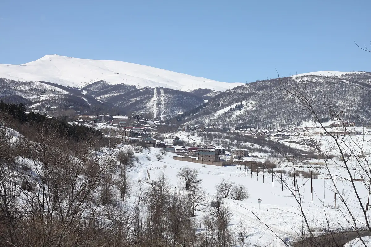 Ծաղկաձոր – Aufnahme in der Umgebung von Ծաղկաձոր լեռնադահուկային առողջարան