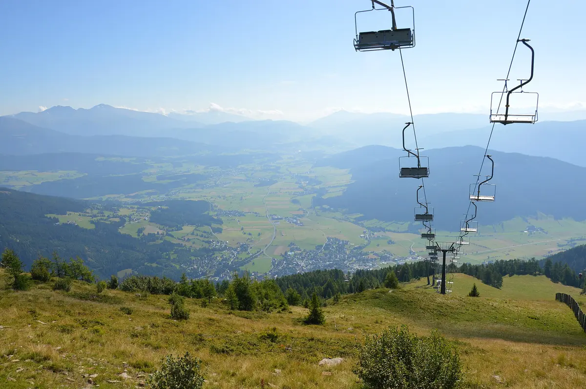 View of the Lungau from Grosseck below the Grosseckbahn II, Mauterndorf, 2023 – Aufnahme in der Umgebung von Großeck-Speiereck
