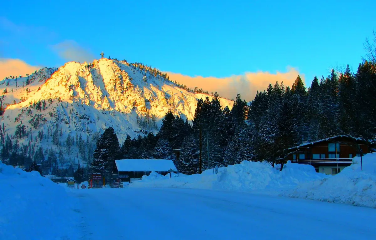 Squaw Valley Ski Resort – Aufnahme in der Umgebung von Snow Valley Ski Resort