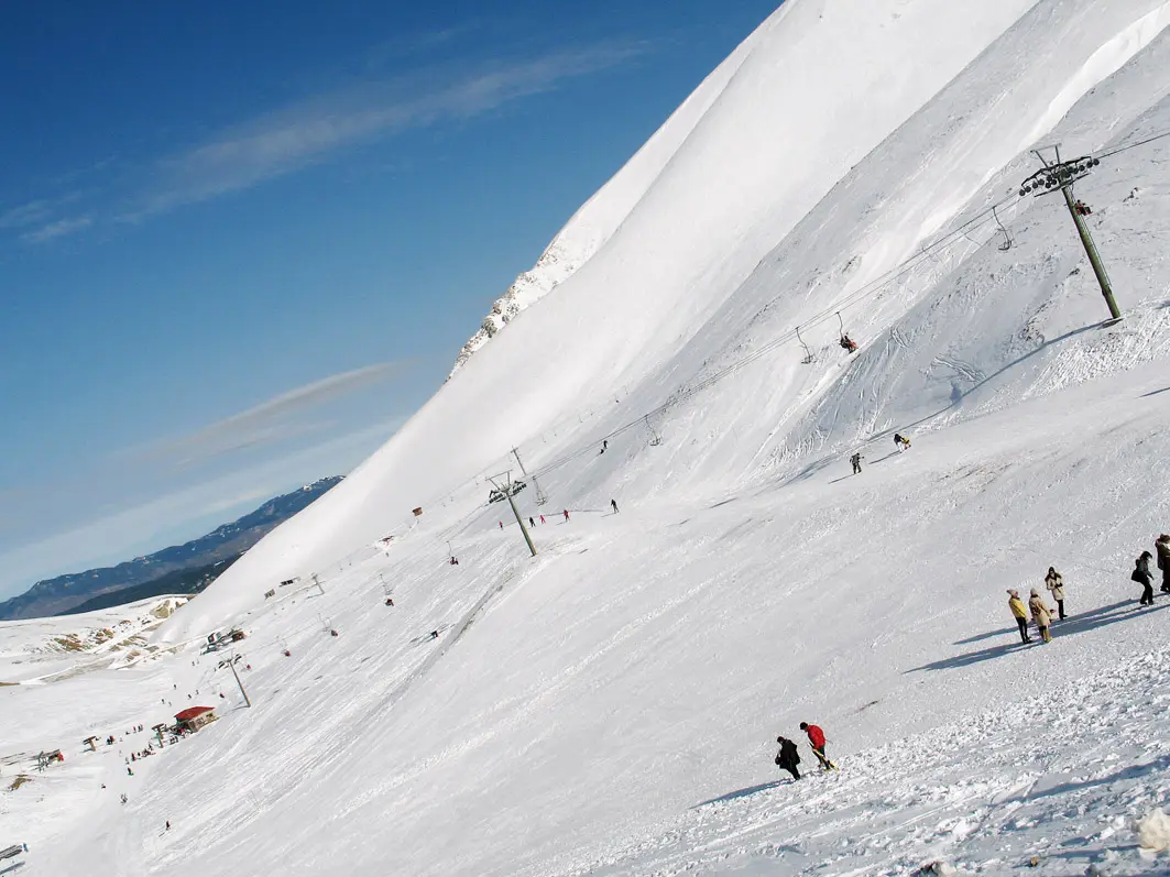 Skiing center "velouchi" - panoramio - dims321 (1) – Aufnahme in der Umgebung von Χιονοδρομικό Κέντρο Καρπενησίου