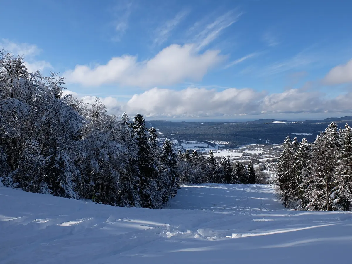Piste ski alpin domaine Terre Ronde Bugey – Aufnahme in der Umgebung von Terre Ronde