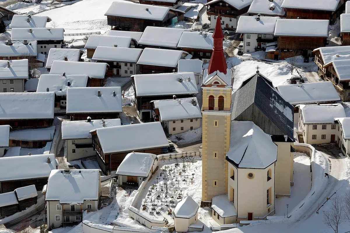 Obertilliach Pfarrkirche St Ulrich 04 – Aufnahme in der Umgebung von Golzentipp/Obertilliach