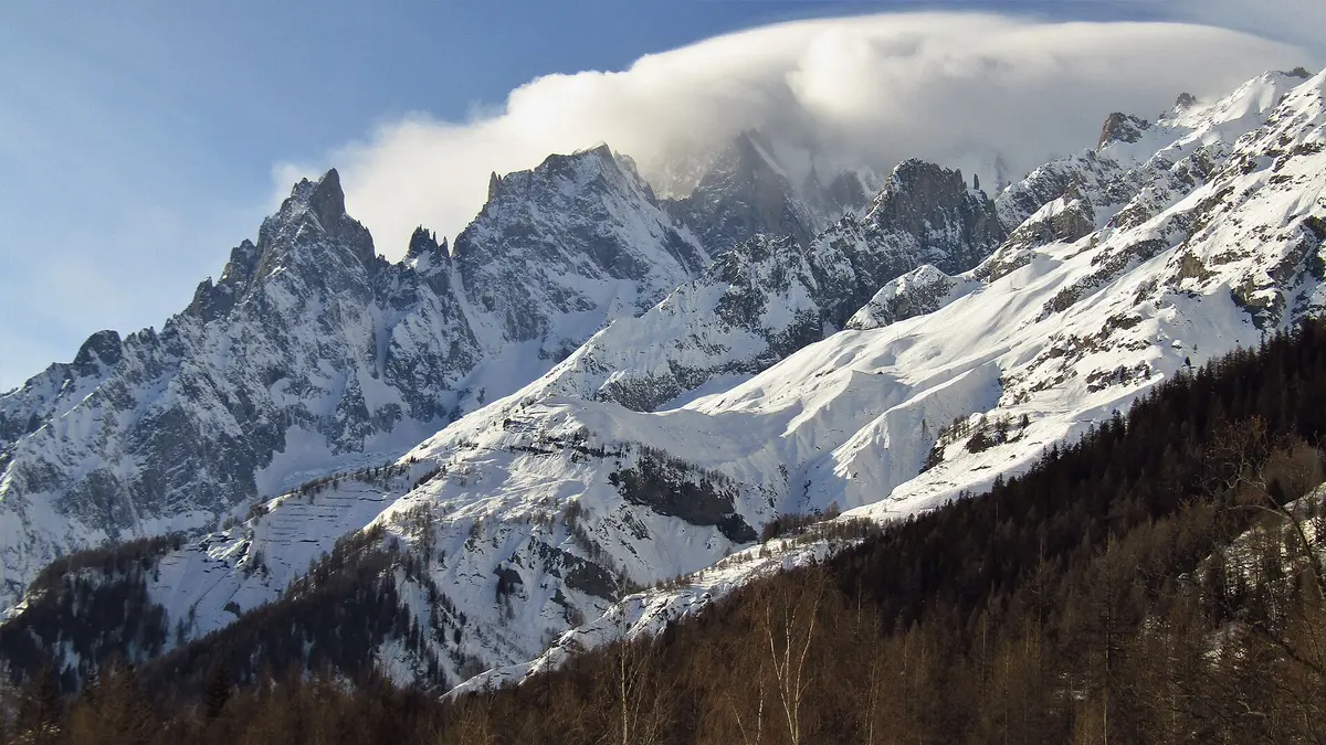 Amazing Mont Blanc from Val Ferret, winter, Italy – Aufnahme in der Umgebung von Courmayeur Val Ferret