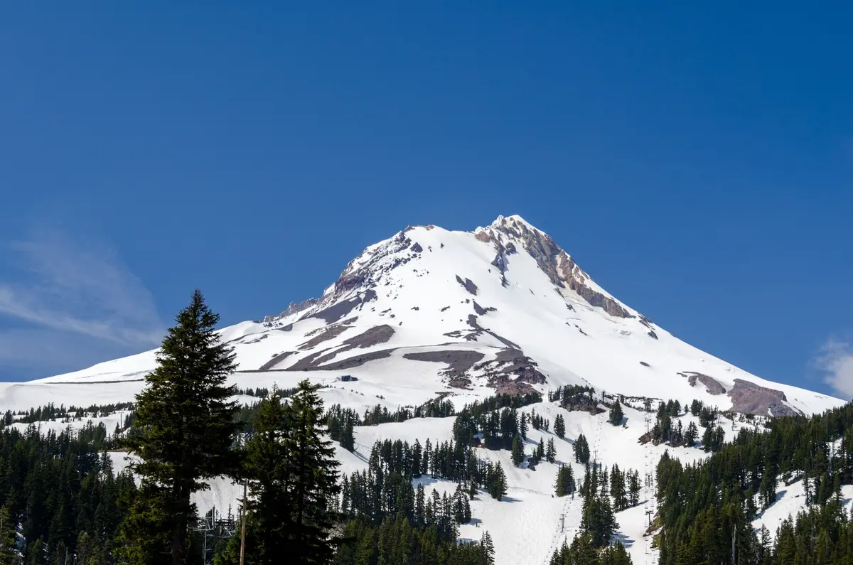 Mt. Hood, Mt. Hood Meadows Ski Resort - DPLA - 77f395f977b83dcfeddf53d78164f859 – Aufnahme in der Umgebung von Mt. Hood Meadows Ski Resort