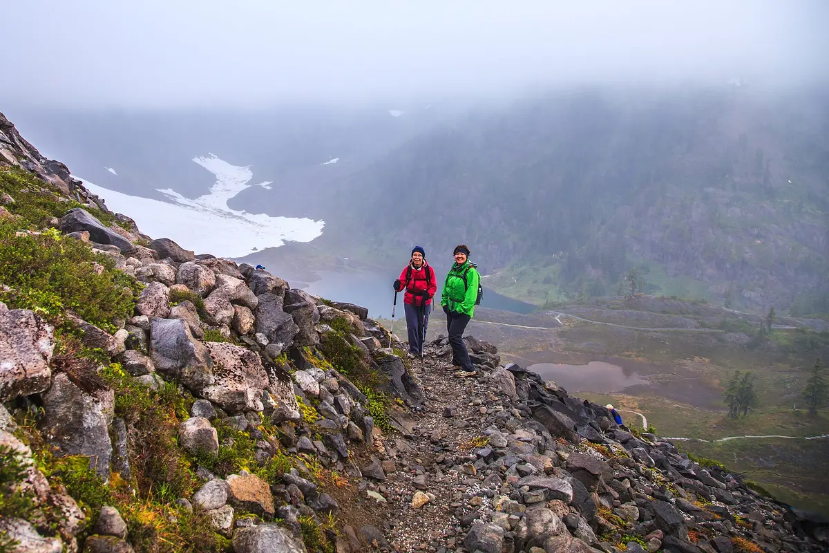 At Austin Pass…Mt Baker ski area…Sanne & Kathy – Aufnahme in der Umgebung von Mt Baker