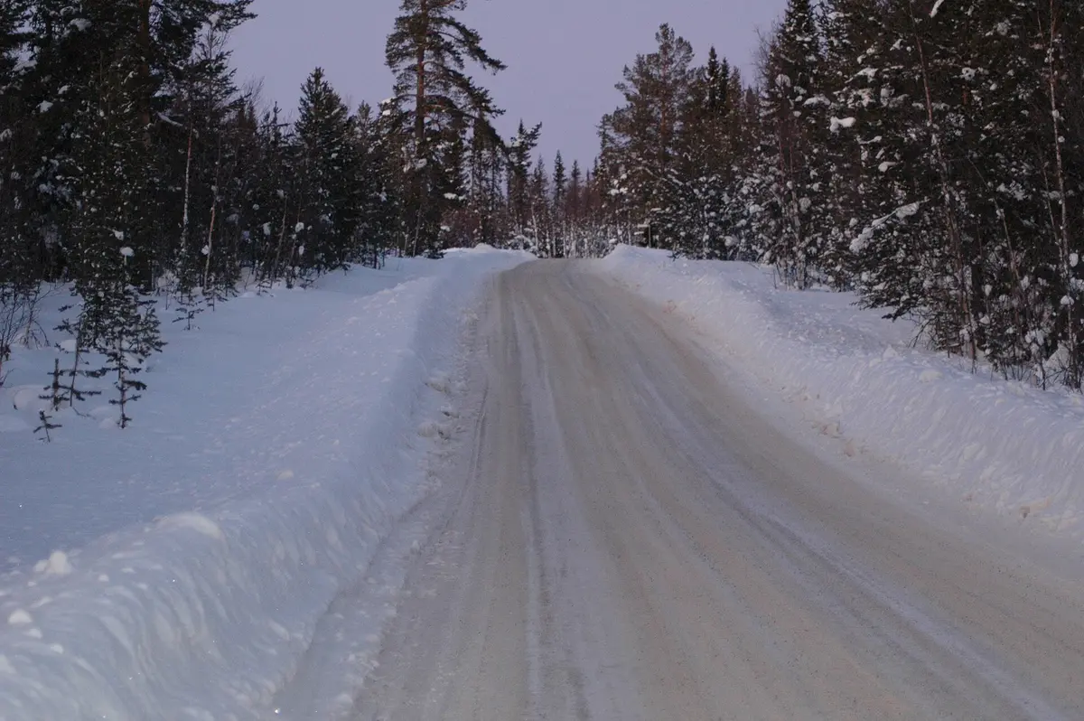 Street in Lofsdalen – Aufnahme in der Umgebung von Lofsdalen
